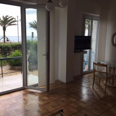 91 Promenade Des Anglais Le Stellamar Nice Exterior photo